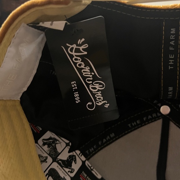 LION - GOORIN BROS. limited “ROYALTY” edition. Yellow Cap / mustard cap - NEW - Picture 7 of 10